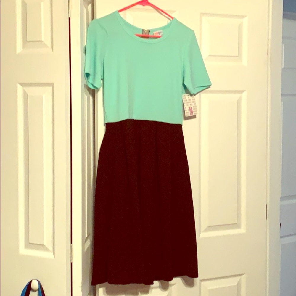 Lularoe Amelia dress medium